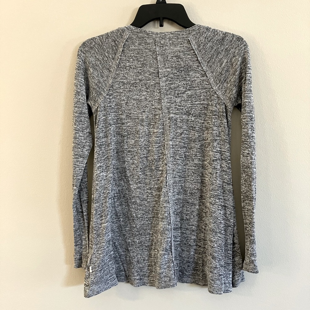 3/$25 - Hollister black and white mottled long sleeve - Picture 2 of 5